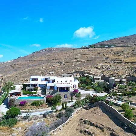 Nautilia - Luxury Suites&cottages Kalafatis