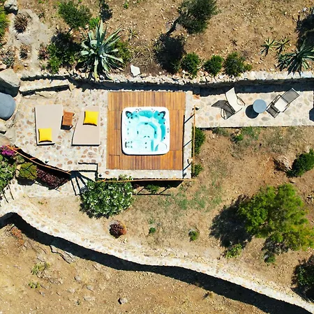 Hotel Nautilia - Luxury Suites&cottages Kalafatis