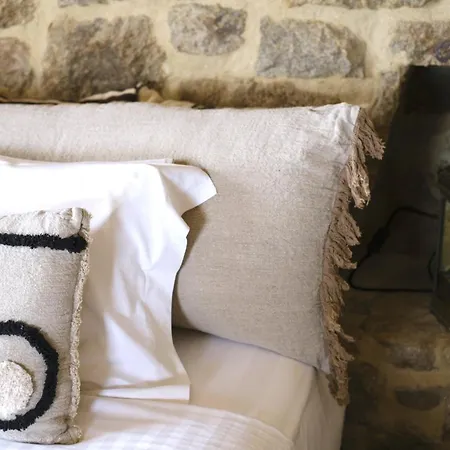 Nautilia - Luxury Suites&cottages 3* Kalafatis