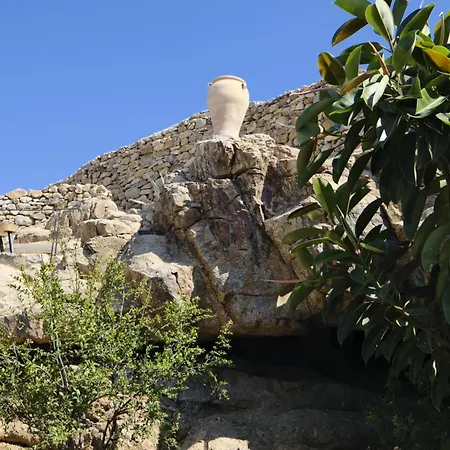 Nautilia - Luxury Suites&cottages Hotel Kalafatis